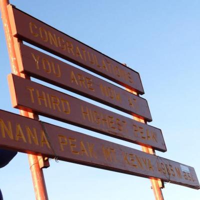 Tn Lenana Summit Sign